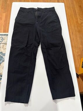 Old Navy Women’s Black Straight-Leg Chino Pants